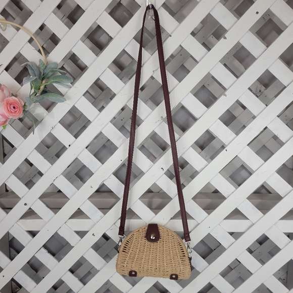 White House Black Market Ratan Crossbody Clutch Handbag - Picture 3 of 11